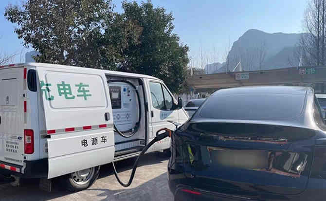 寻甸汽车搭电